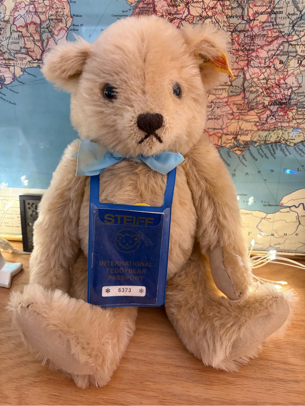 Rare VTG 1985 Steiff Passport Teddy Bear 0245/40 Working Squeaker MINT IDs